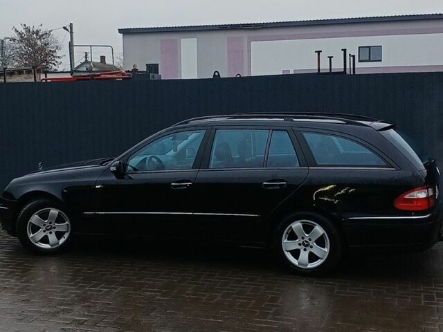 Черный Мерседес 320, объемом двигателя 3.2 л и пробегом 380 тыс. км за 3990 $, фото 2 на Automoto.ua