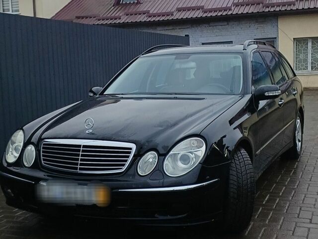 Черный Мерседес 320, объемом двигателя 3.2 л и пробегом 380 тыс. км за 4000 $, фото 3 на Automoto.ua