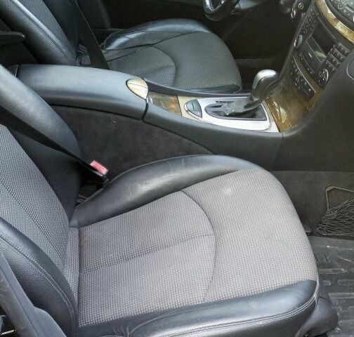 Черный Мерседес 320, объемом двигателя 3 л и пробегом 450 тыс. км за 3000 $, фото 1 на Automoto.ua