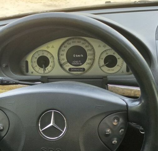 Черный Мерседес 320, объемом двигателя 3 л и пробегом 450 тыс. км за 3000 $, фото 3 на Automoto.ua