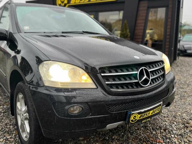 Чорний Мерседес 320, об'ємом двигуна 3 л та пробігом 517 тис. км за 10100 $, фото 1 на Automoto.ua