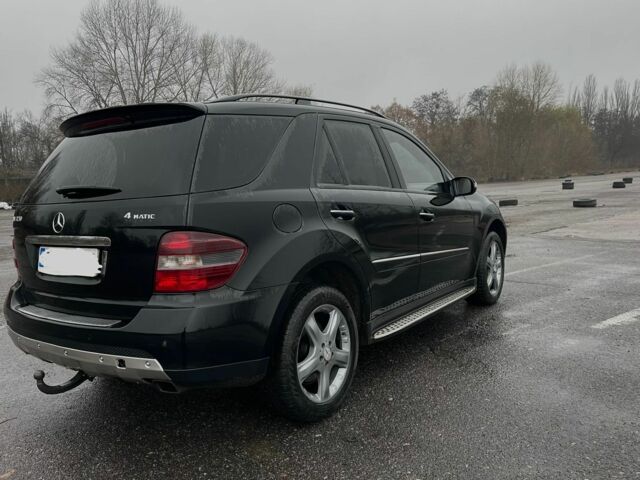 Черный Мерседес 320, объемом двигателя 3 л и пробегом 330 тыс. км за 10999 $, фото 2 на Automoto.ua