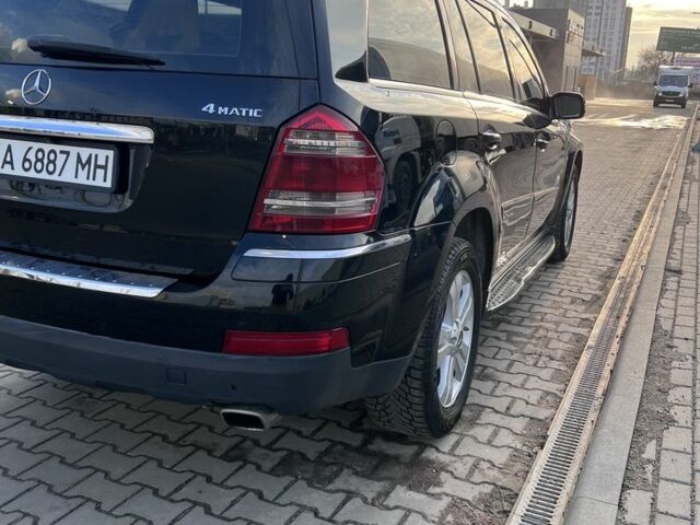 Чорний Мерседес 320, об'ємом двигуна 3 л та пробігом 380 тис. км за 15000 $, фото 3 на Automoto.ua