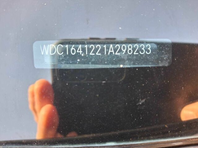 Черный Мерседес 320, объемом двигателя 3 л и пробегом 326 тыс. км за 12300 $, фото 7 на Automoto.ua