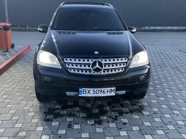 Мерседес 320 2007 в Шепетовке на Automoto.ua Черный Мерседес 320, объемом двигателя 3 л и пробегом 285 тыс. км за 11200 $, фото 16 на Automoto.ua