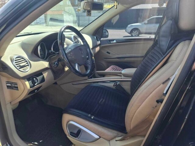 Чорний Мерседес 320, об'ємом двигуна 3 л та пробігом 200 тис. км за 12000 $, фото 16 на Automoto.ua