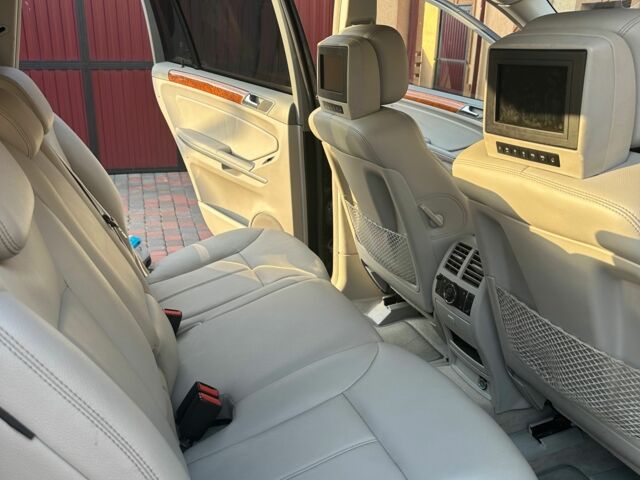 Черный Мерседес 320, объемом двигателя 3 л и пробегом 2 тыс. км за 16500 $, фото 3 на Automoto.ua