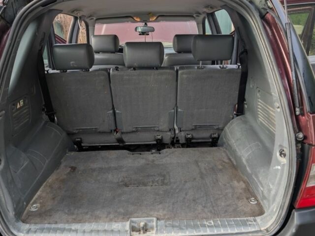 Красный Мерседес 320, объемом двигателя 3.2 л и пробегом 352 тыс. км за 3600 $, фото 6 на Automoto.ua