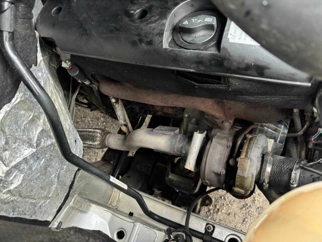 Серый Мерседес 320, объемом двигателя 3.2 л и пробегом 290 тыс. км за 14820 $, фото 23 на Automoto.ua