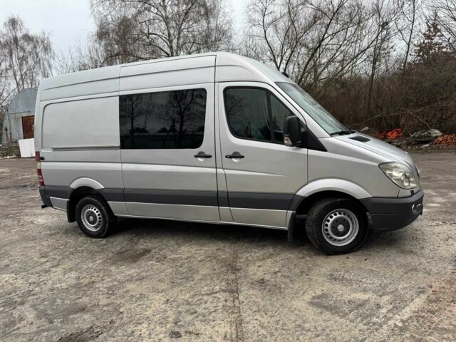 Серый Мерседес 320, объемом двигателя 3.2 л и пробегом 290 тыс. км за 14820 $, фото 8 на Automoto.ua