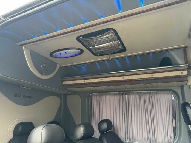 Серый Мерседес 320, объемом двигателя 3.2 л и пробегом 290 тыс. км за 14820 $, фото 13 на Automoto.ua