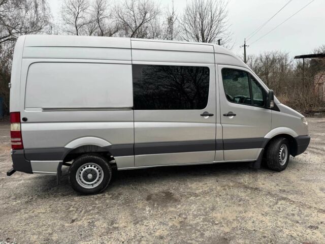 Серый Мерседес 320, объемом двигателя 3.2 л и пробегом 290 тыс. км за 14820 $, фото 6 на Automoto.ua