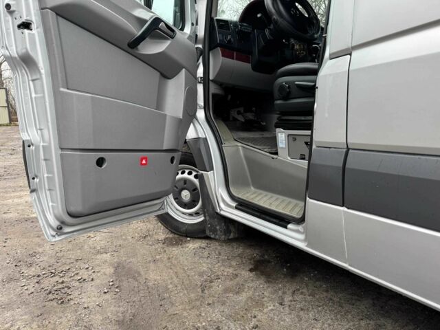 Серый Мерседес 320, объемом двигателя 3.2 л и пробегом 290 тыс. км за 14820 $, фото 21 на Automoto.ua