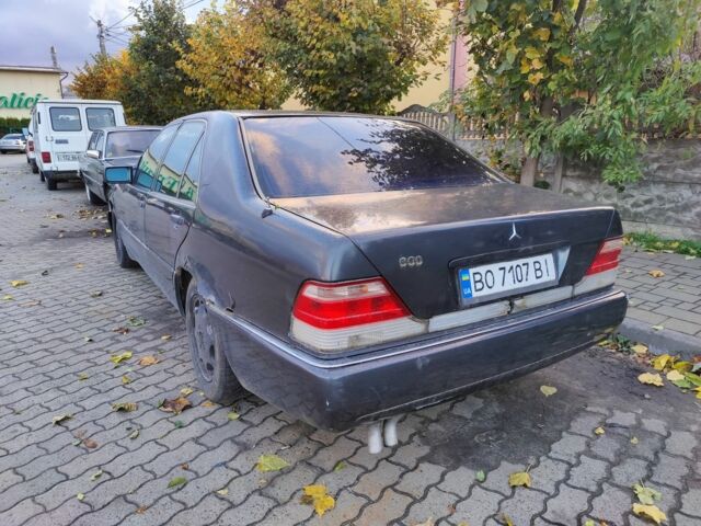 Серый Мерседес 320, объемом двигателя 3.2 л и пробегом 400 тыс. км за 1600 $, фото 3 на Automoto.ua