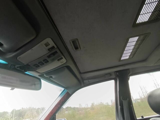 Сірий Мерседес 320, об'ємом двигуна 3.2 л та пробігом 407 тис. км за 3500 $, фото 10 на Automoto.ua