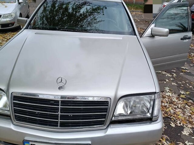 Сірий Мерседес 320, об'ємом двигуна 3.2 л та пробігом 407 тис. км за 3500 $, фото 4 на Automoto.ua