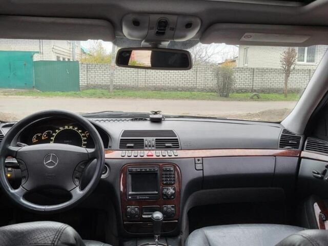 Сірий Мерседес 320, об'ємом двигуна 3.2 л та пробігом 240 тис. км за 3800 $, фото 4 на Automoto.ua