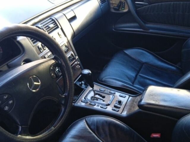 Серый Мерседес 320, объемом двигателя 0 л и пробегом 450 тыс. км за 3999 $, фото 5 на Automoto.ua