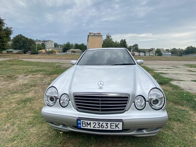 Серый Мерседес 320, объемом двигателя 3.2 л и пробегом 385 тыс. км за 4600 $, фото 6 на Automoto.ua