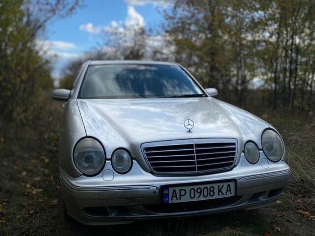 Серый Мерседес 320, объемом двигателя 3.2 л и пробегом 475 тыс. км за 3500 $, фото 4 на Automoto.ua