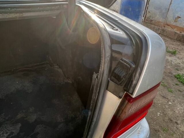 Серый Мерседес 320, объемом двигателя 0 л и пробегом 222 тыс. км за 1700 $, фото 3 на Automoto.ua