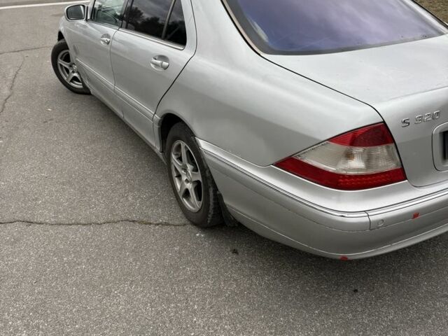 Сірий Мерседес 320, об'ємом двигуна 3.2 л та пробігом 530 тис. км за 3250 $, фото 5 на Automoto.ua