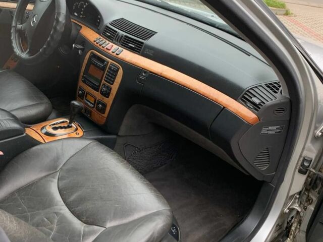 Сірий Мерседес 320, об'ємом двигуна 0 л та пробігом 300 тис. км за 2200 $, фото 18 на Automoto.ua