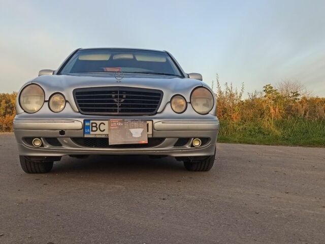 Серый Мерседес 320, объемом двигателя 3.2 л и пробегом 332 тыс. км за 4000 $, фото 4 на Automoto.ua