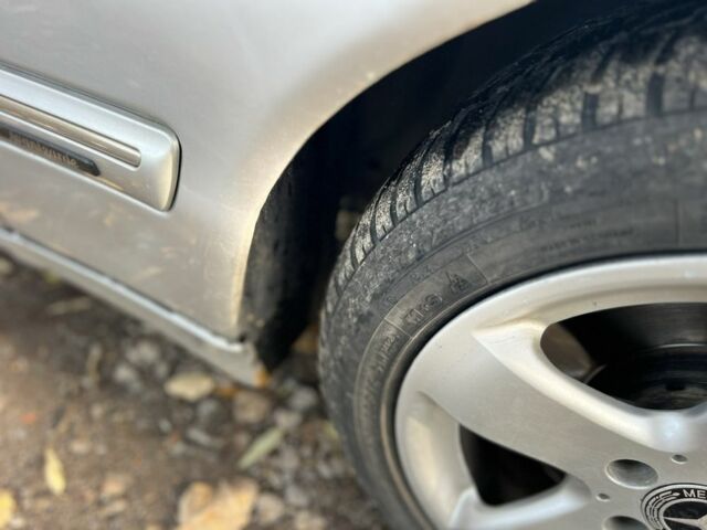 Сірий Мерседес 320, об'ємом двигуна 3.2 л та пробігом 450 тис. км за 3000 $, фото 14 на Automoto.ua