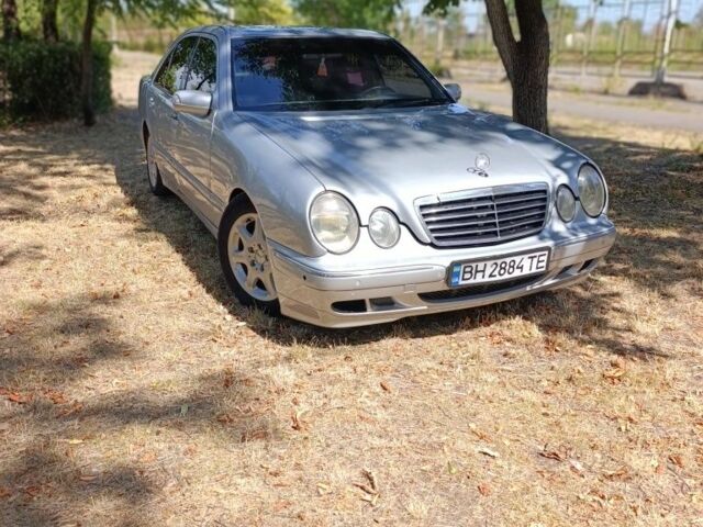 Серый Мерседес 320, объемом двигателя 3.2 л и пробегом 478 тыс. км за 2500 $, фото 1 на Automoto.ua