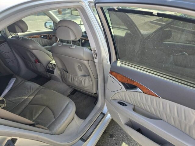 Сірий Мерседес 320, об'ємом двигуна 3.2 л та пробігом 500 тис. км за 7000 $, фото 8 на Automoto.ua