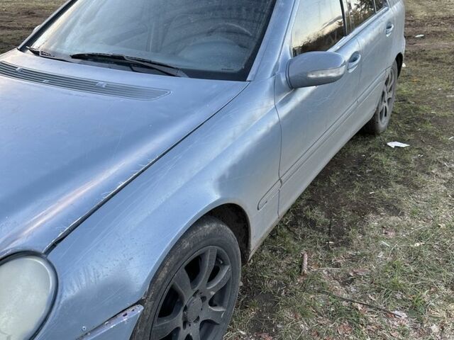 Серый Мерседес 320, объемом двигателя 3 л и пробегом 290 тыс. км за 1309 $, фото 2 на Automoto.ua