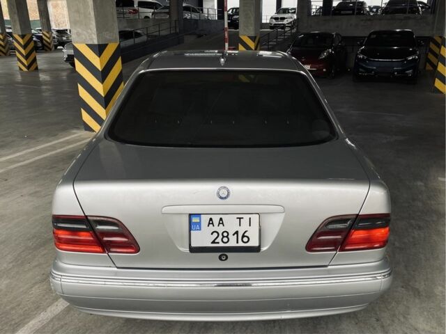 Сірий Мерседес 320, об'ємом двигуна 3.2 л та пробігом 490 тис. км за 4099 $, фото 3 на Automoto.ua