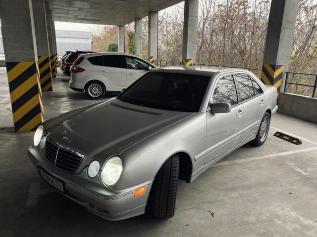 Сірий Мерседес 320, об'ємом двигуна 3.2 л та пробігом 490 тис. км за 4099 $, фото 6 на Automoto.ua