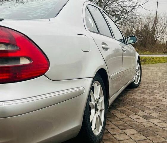 Серый Мерседес 320, объемом двигателя 3.2 л и пробегом 520 тыс. км за 5000 $, фото 14 на Automoto.ua