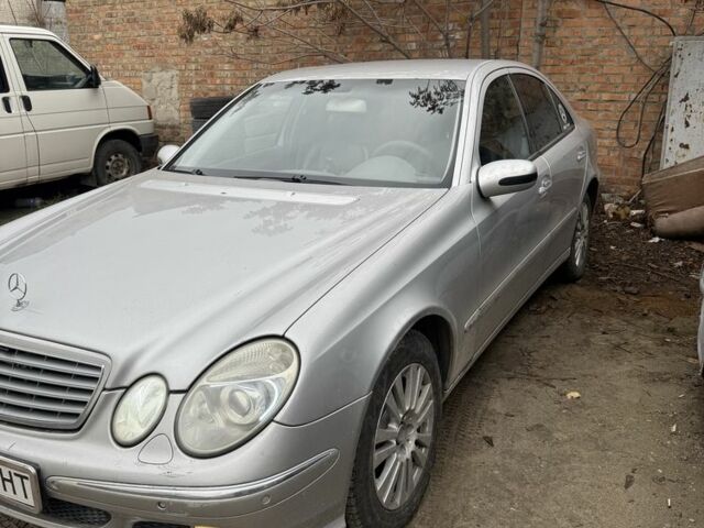 Серый Мерседес 320, объемом двигателя 3.2 л и пробегом 200 тыс. км за 6500 $, фото 2 на Automoto.ua