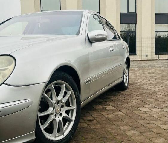 Серый Мерседес 320, объемом двигателя 3.2 л и пробегом 520 тыс. км за 5000 $, фото 16 на Automoto.ua