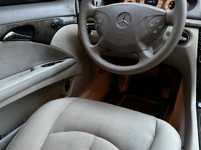 Серый Мерседес 320, объемом двигателя 3.2 л и пробегом 460 тыс. км за 6100 $, фото 10 на Automoto.ua