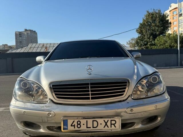 Серый Мерседес 320, объемом двигателя 3.2 л и пробегом 352 тыс. км за 3200 $, фото 10 на Automoto.ua