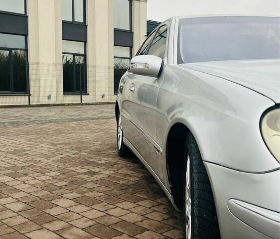 Серый Мерседес 320, объемом двигателя 3.2 л и пробегом 520 тыс. км за 5000 $, фото 15 на Automoto.ua