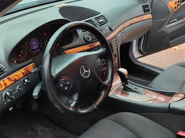 Серый Мерседес 320, объемом двигателя 3.2 л и пробегом 313 тыс. км за 7800 $, фото 7 на Automoto.ua