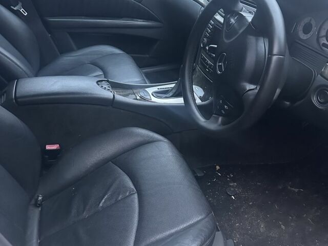 Сірий Мерседес 320, об'ємом двигуна 0 л та пробігом 264 тис. км за 2500 $, фото 2 на Automoto.ua