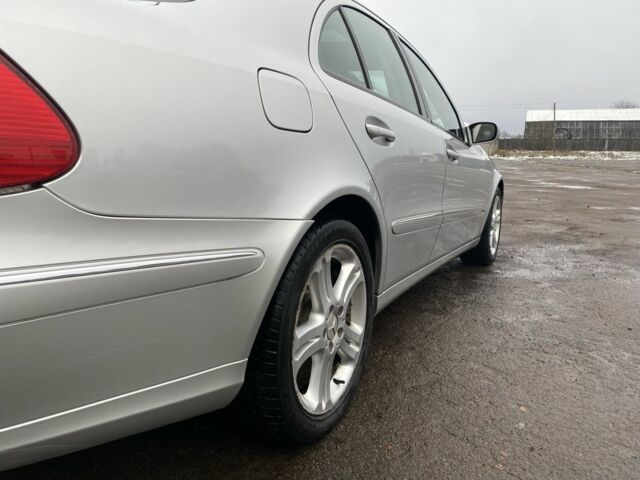 Сірий Мерседес 320, об'ємом двигуна 3.2 л та пробігом 272 тис. км за 3850 $, фото 13 на Automoto.ua