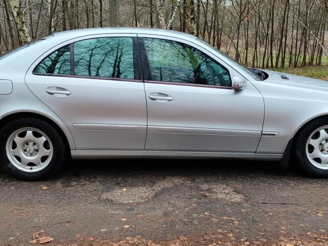 Серый Мерседес 320, объемом двигателя 3.2 л и пробегом 313 тыс. км за 7800 $, фото 1 на Automoto.ua