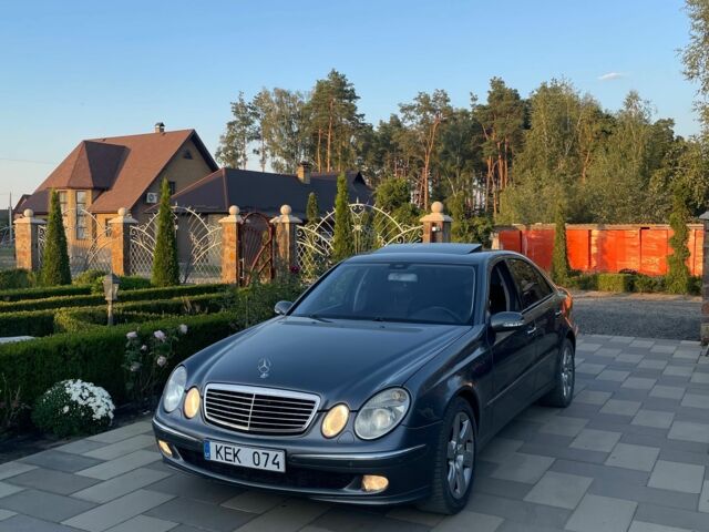 Серый Мерседес 320, объемом двигателя 3.2 л и пробегом 350 тыс. км за 3950 $, фото 5 на Automoto.ua