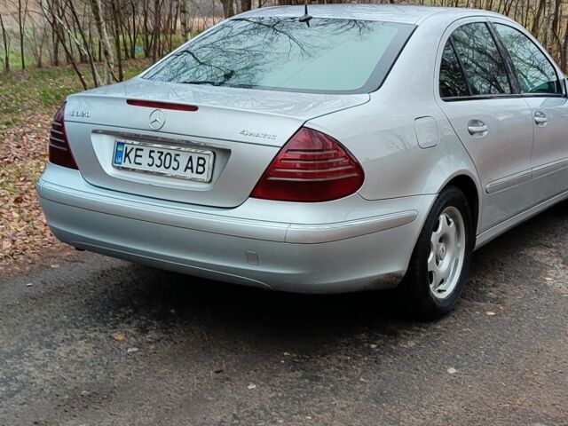 Серый Мерседес 320, объемом двигателя 3.2 л и пробегом 313 тыс. км за 7800 $, фото 4 на Automoto.ua