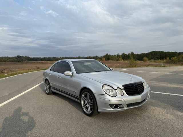 Серый Мерседес 320, объемом двигателя 3.2 л и пробегом 450 тыс. км за 6500 $, фото 2 на Automoto.ua