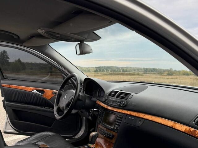 Серый Мерседес 320, объемом двигателя 3.2 л и пробегом 450 тыс. км за 6500 $, фото 8 на Automoto.ua