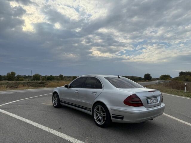 Серый Мерседес 320, объемом двигателя 3.2 л и пробегом 450 тыс. км за 6500 $, фото 3 на Automoto.ua