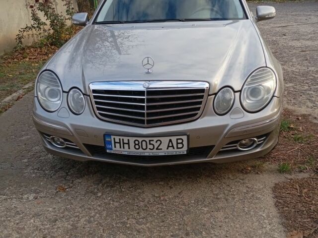 Серый Мерседес 320, объемом двигателя 3 л и пробегом 340 тыс. км за 8500 $, фото 4 на Automoto.ua